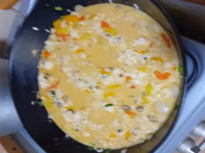 Rinderhackfleischbällchen mit Curry-Reis-Gemüsemix im Wok - Rezept - Bild Nr. 17490