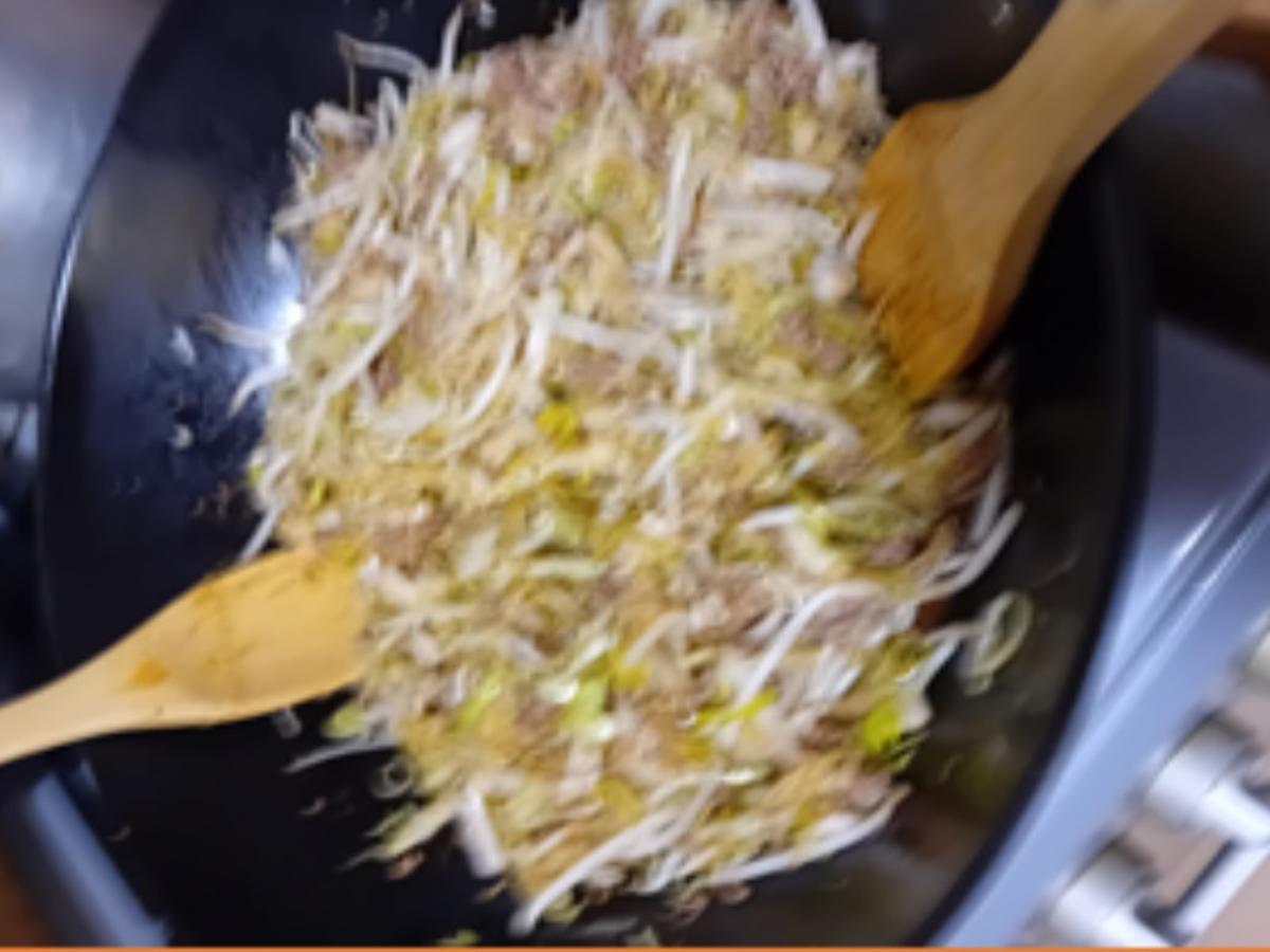 Asiatische Frühlingsrollen - Rezept - Bild Nr. 7