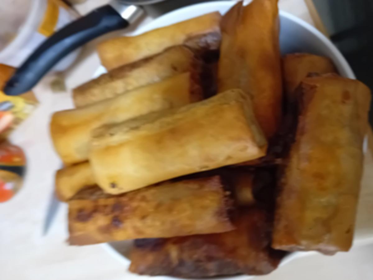 Asiatische Frühlingsrollen - Rezept - Bild Nr. 10
