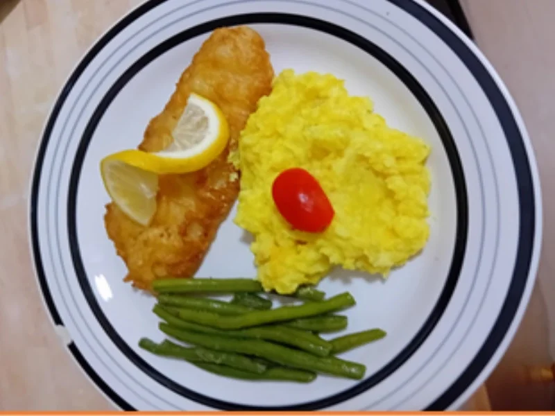 Panierte Kabeljaufilets mit Butter-Buschbohnen und Sellerie-Kartoffelstampf - Rezept - Bild Nr. 7