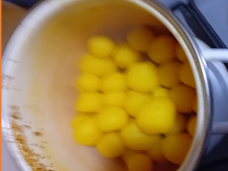 Rezept: Mini-Hähnchenbrustfilet-Schnitzel mit Sahne-Honig-Möhren und Drillingen Bild Nr. 12 Mini-Hähnchenbrustfilet-Schnitzel mit Sahne-Honig-Möhren und Drillingen - Rezept - Bild Nr. 12