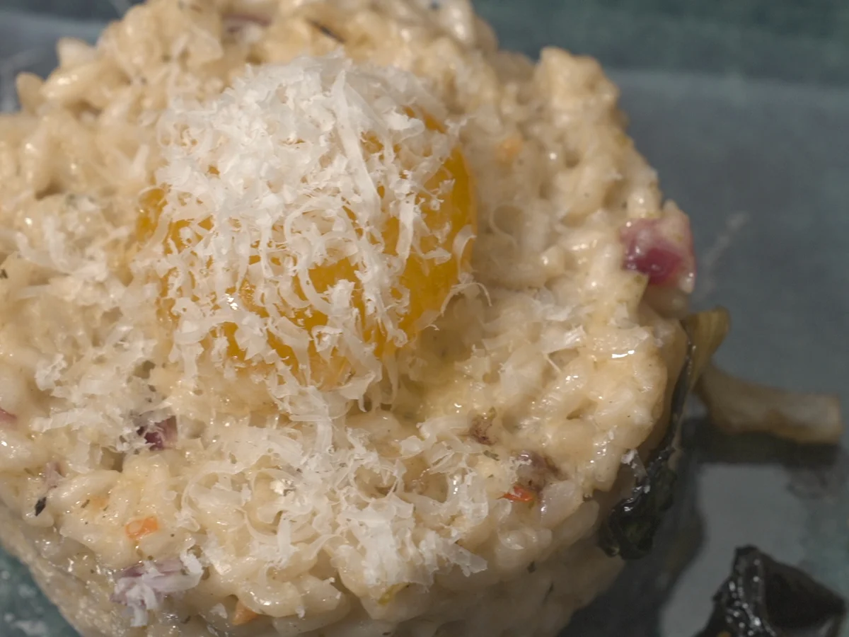 Filet Mignon mit Rotwein-Jus, Kokos-Risotto mit Limette, geschmorte Perlzwiebeln - Rezept - Bild Nr. 2