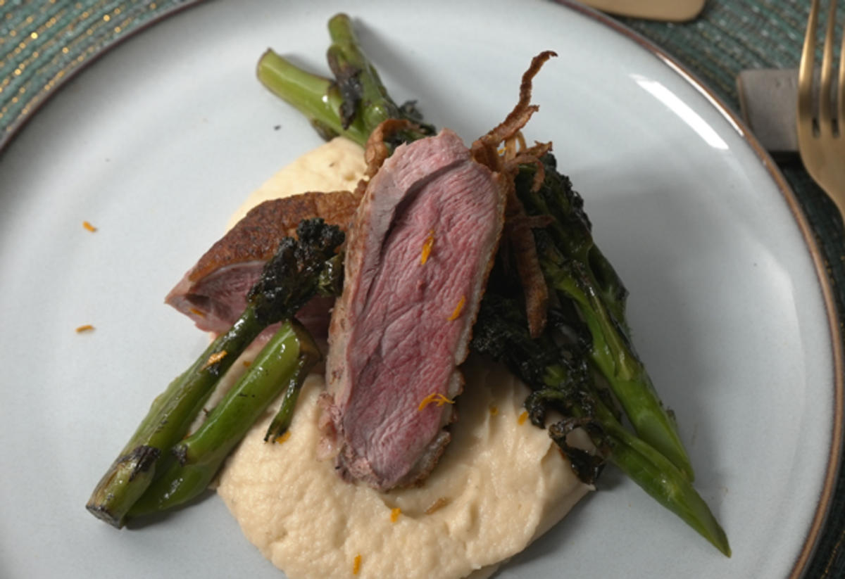 Ente mit Pastinake, Brokkoli und Orange - Rezept - Bild Nr. 2