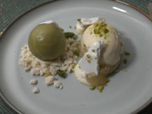 Schokoladenmousse mit Pistazie, Sahne, Limette und Baiser - Rezept - Bild Nr. 17491