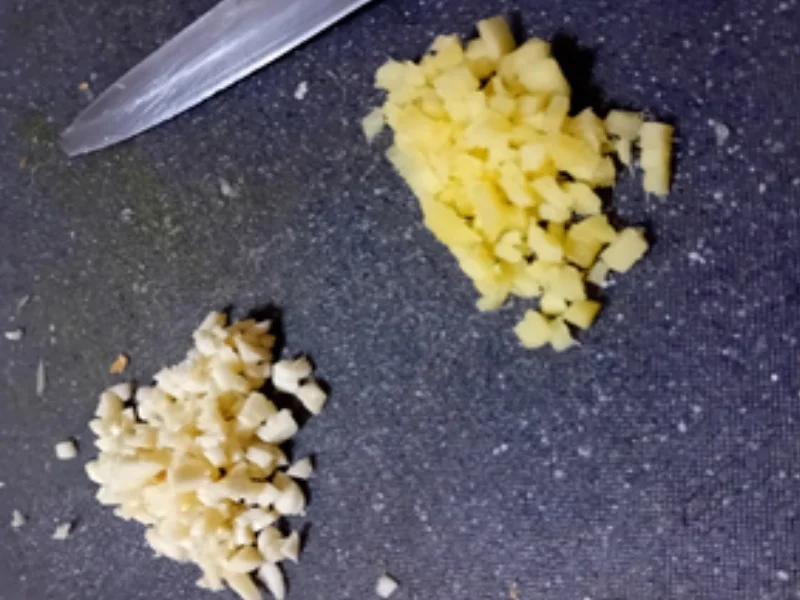 Biryani Masala mit Gemüsemix, Hähnchenfleisch, Ei und Reis - Rezept - Bild Nr. 17500