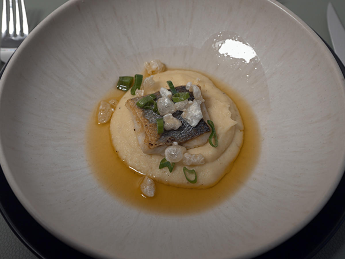 Loup de Mer mit Selleriepüree und Nussbutter - Rezept - Bild Nr. 3