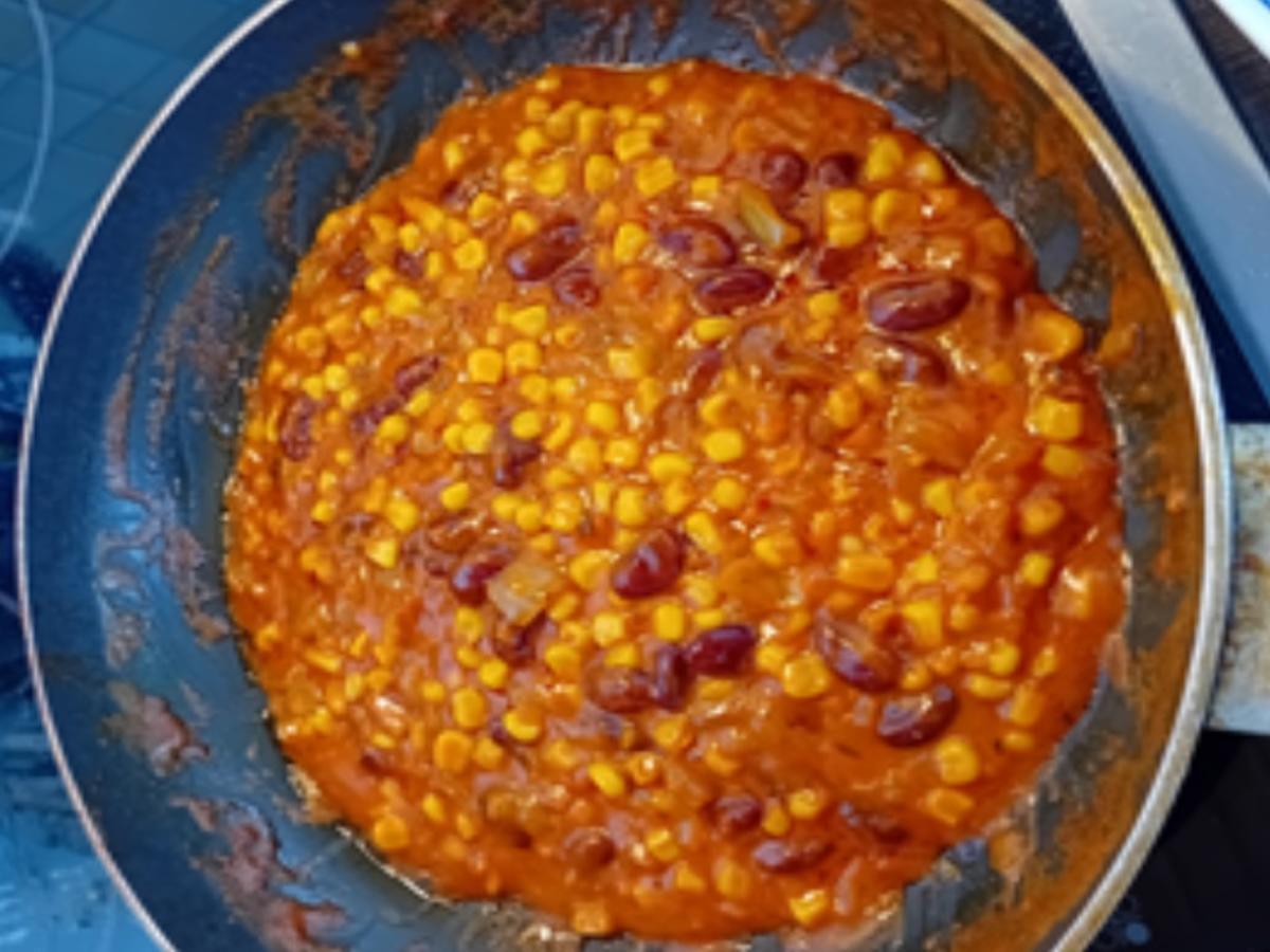 Bratwurst mit Mais-Kidneybohnen-Gemüse und Drillingen - Rezept - Bild Nr. 10
