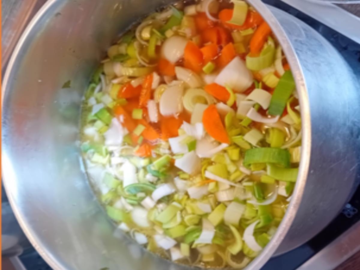 Hähnchensuppen-Eintopf - Rezept - Bild Nr. 12