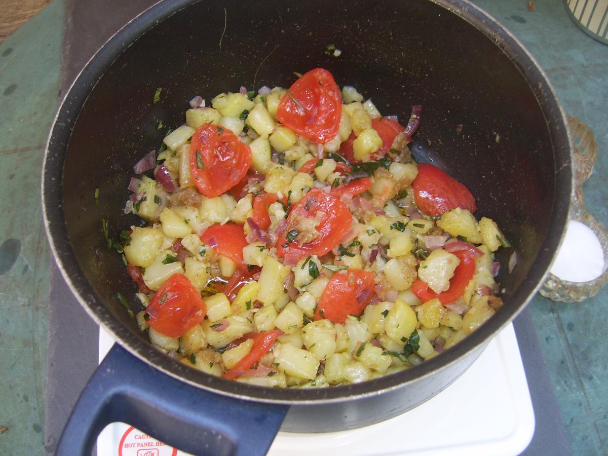 Bratkartoffelwürfel mit Würzfleisch - Rezept - Bild Nr. 17497