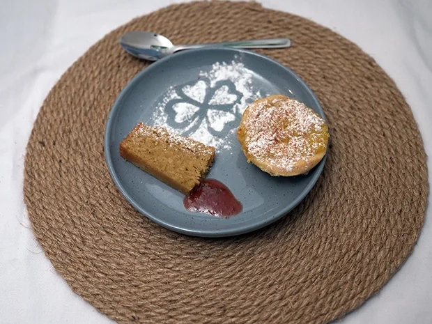 Pasteis de Nata und Tartar de Santiago - Rezept - Bild Nr. 17502