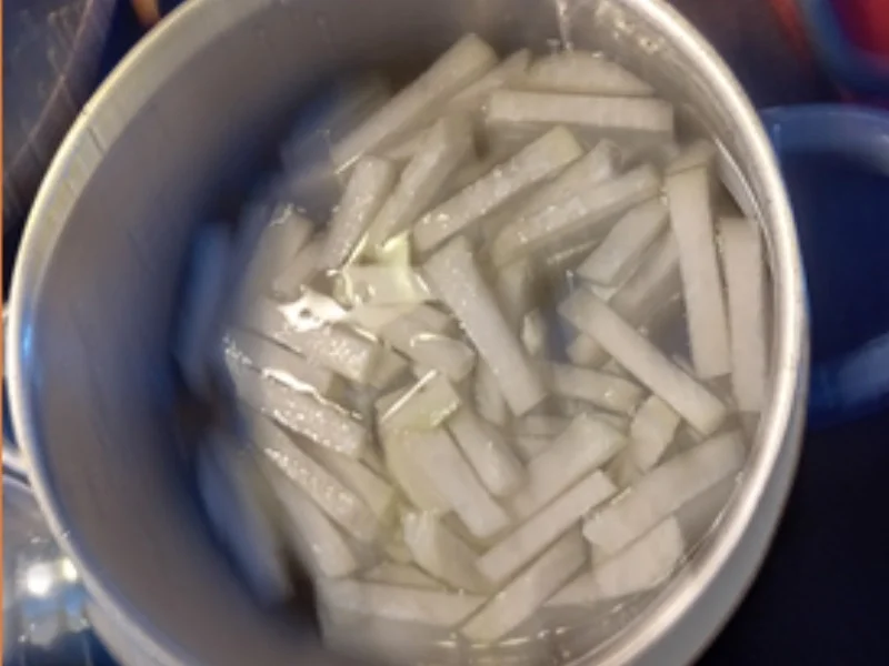 Schlemmer-Filet à la Bordelaise mit Rahm-Kohlrabi und Pellkartoffeln - Rezept - Bild Nr. 6