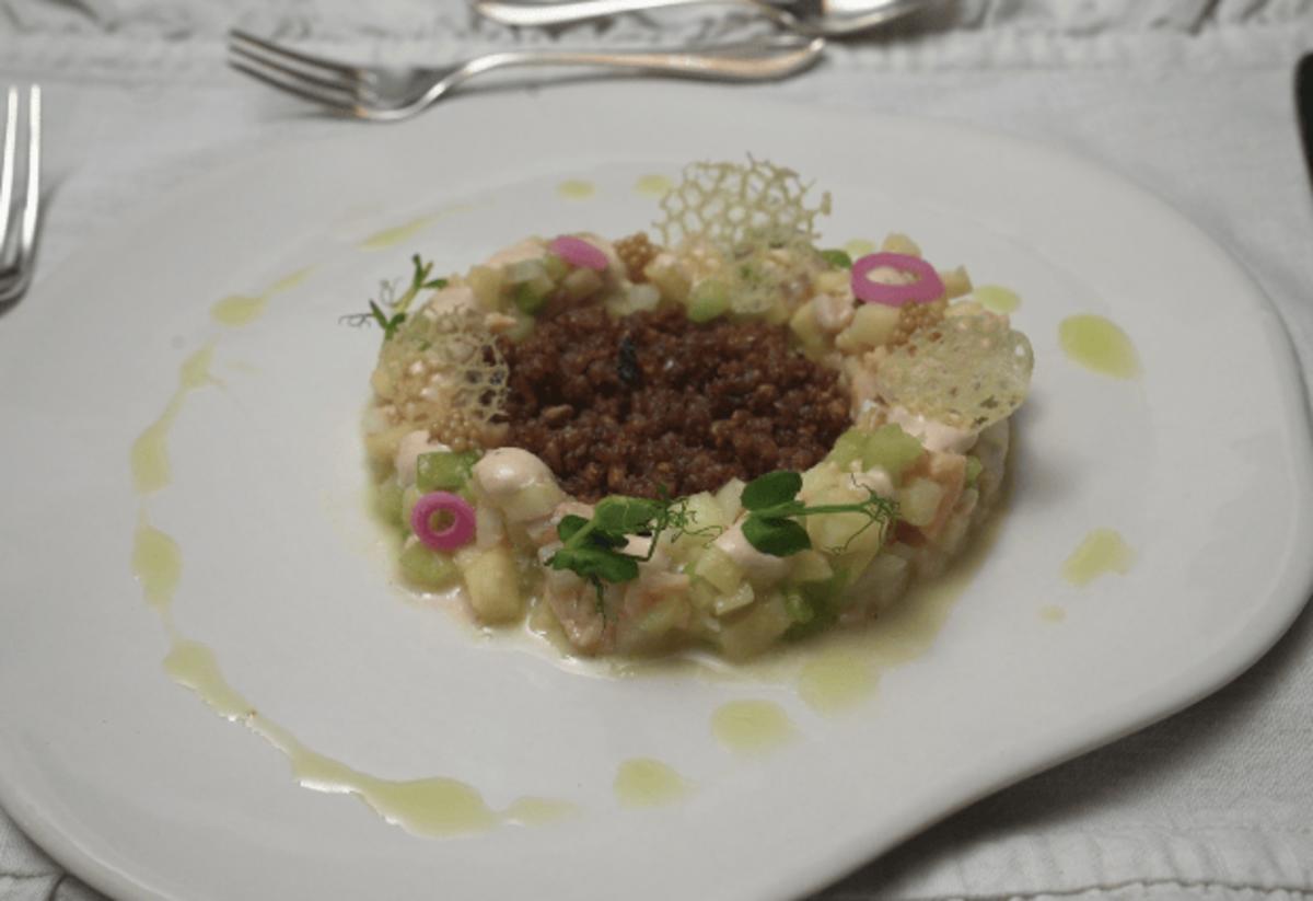 Saiblingsceviche auf Schwarzbrotcrumble und Apfel-Mayonnaise - Rezept - Bild Nr. 2