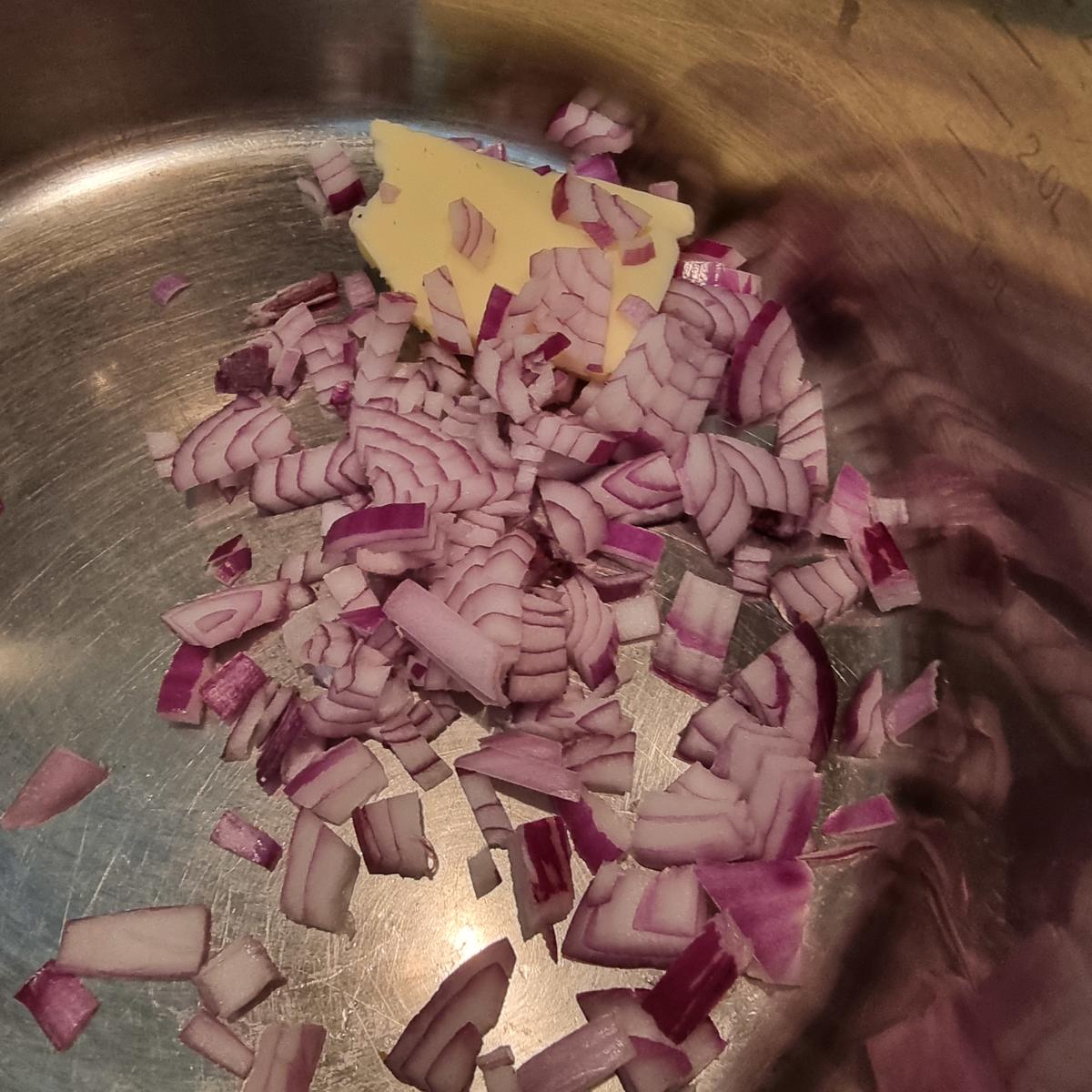 Brokkolicremesuppe mit Frischkäsenocken - Rezept - Bild Nr. 17505