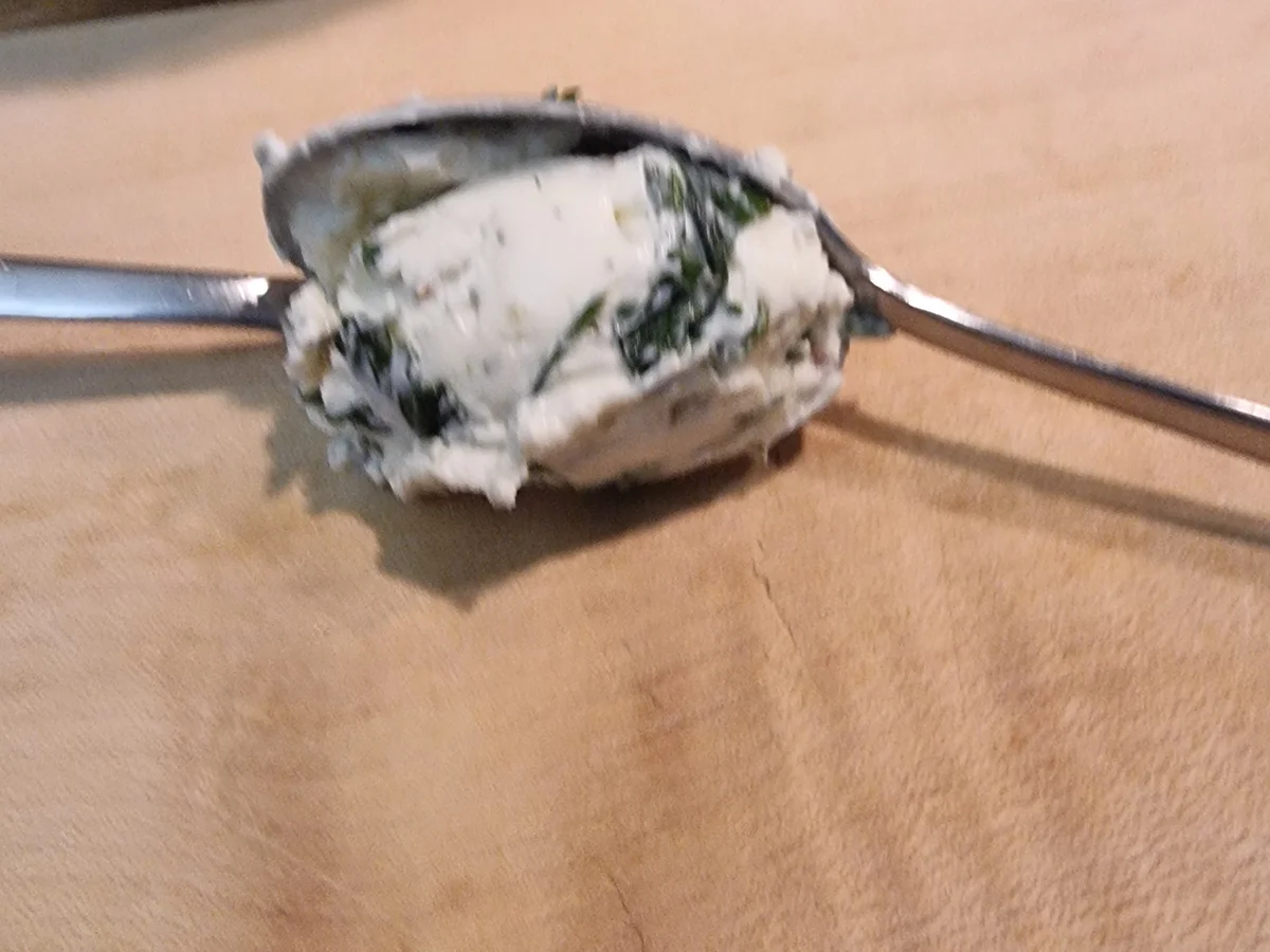 Rezept: Brokkolicremesuppe mit Frischkäsenocken Bild Nr. 17514 Brokkolicremesuppe mit Frischkäsenocken - Rezept - Bild Nr. 17514