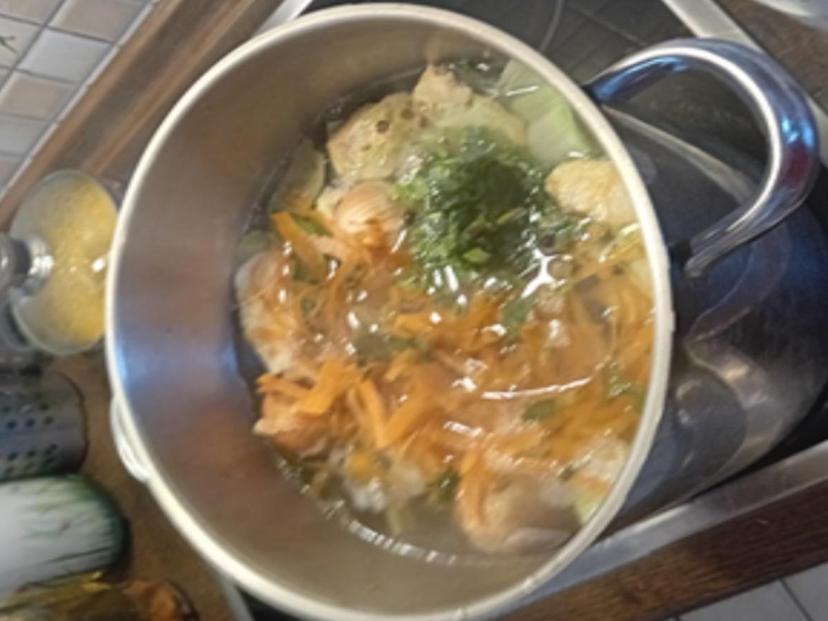 XXL-Hühnersuppe mit asiatischer Note - Rezept - Bild Nr. 7