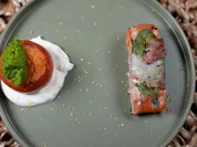 Rezept: Lachsimbocca mit Couscous und gefรผllter Tomate Bild Nr. 17506 Lachsimbocca mit Couscous und gefรผllter Tomate - Rezept - Bild Nr. 17506