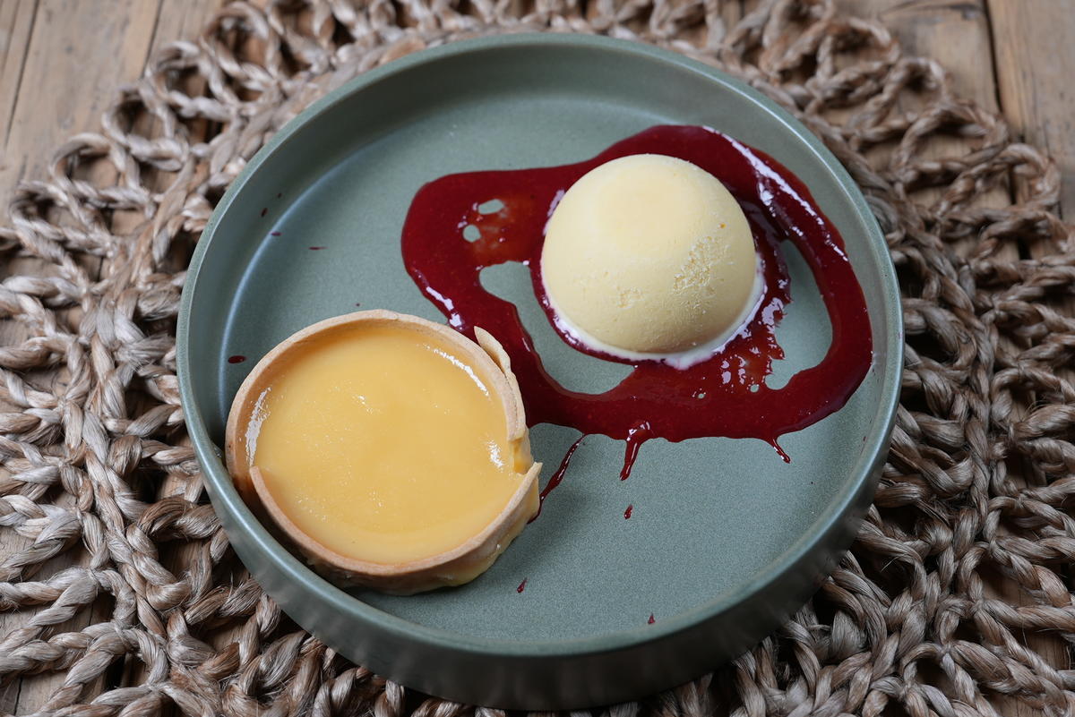 Tarte au Citron mit Sauerrahm-Eis und Himbeerpüree - Rezept - Bild Nr. 17506