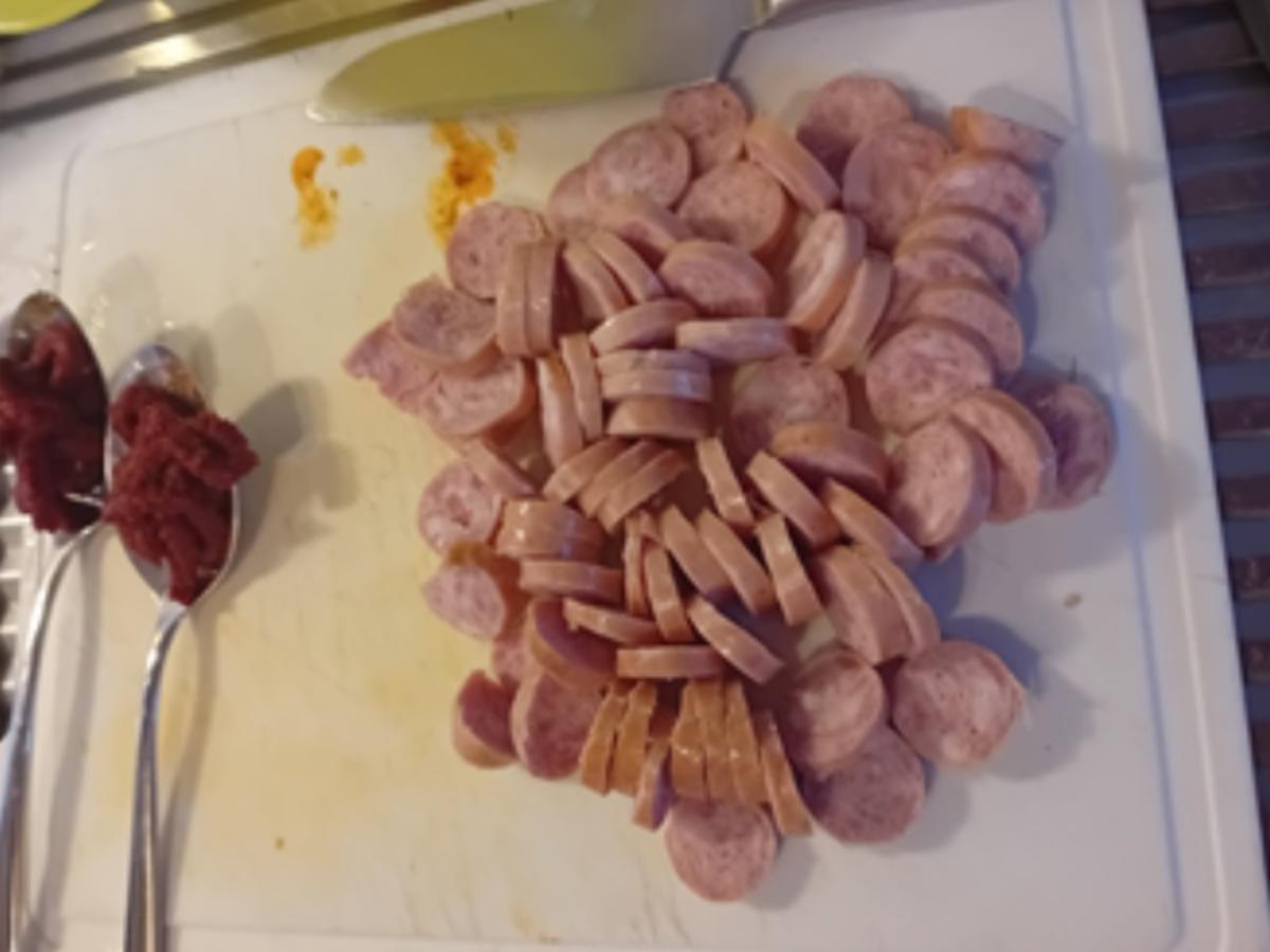 Kartoffelgulasch mit Schinkengriller-Würstchen - Rezept - Bild Nr. 4