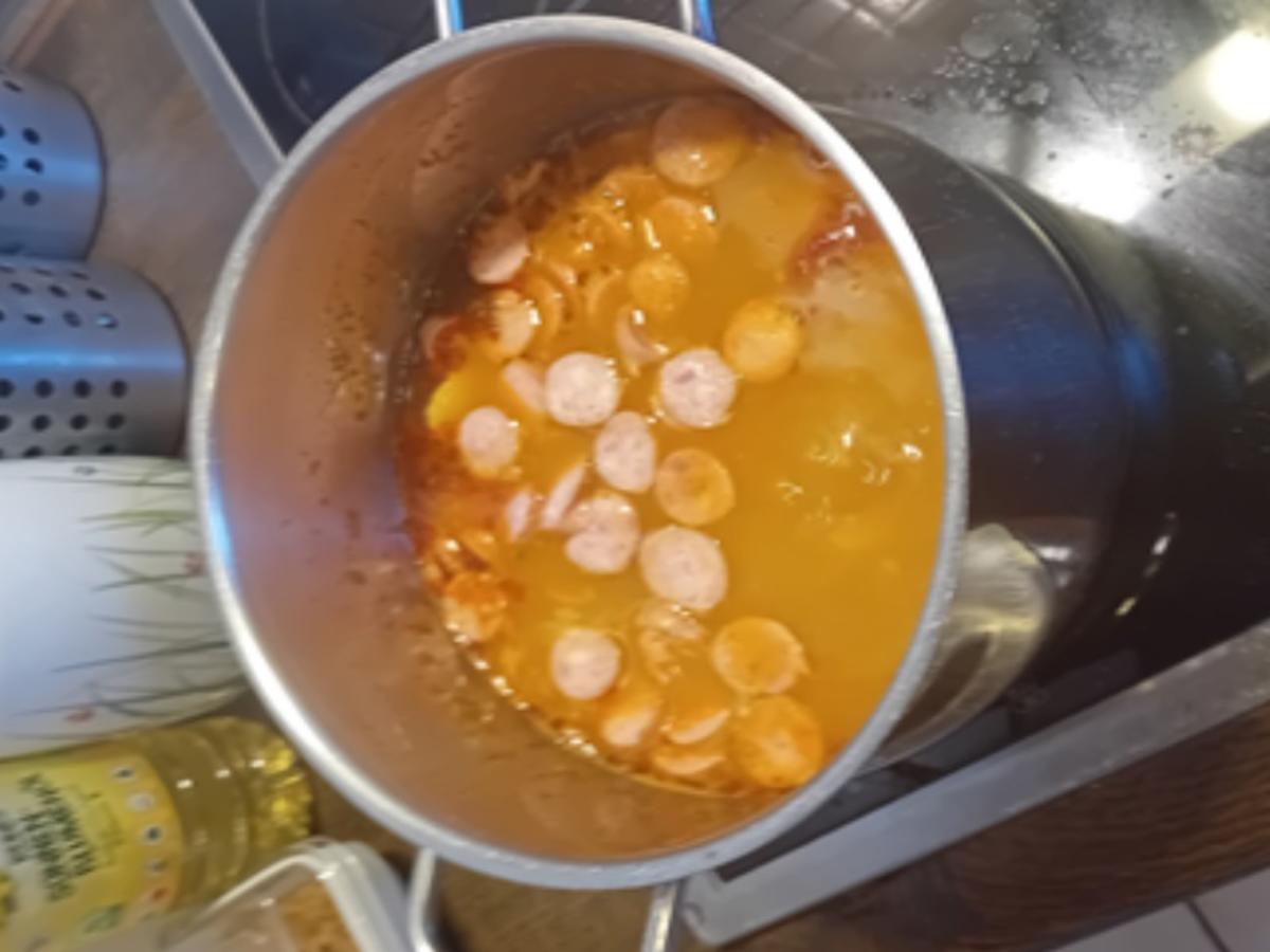 Kartoffelgulasch mit Schinkengriller-Würstchen - Rezept - Bild Nr. 5