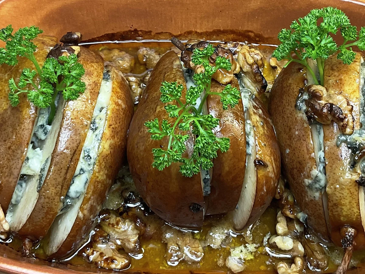 Birnen mit Gorgonzola, Honig und Nüssen - Rezept - Bild Nr. 17507