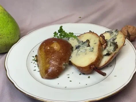 Birnen mit Gorgonzola, Honig und Nüssen - Rezept - Bild Nr. 17513