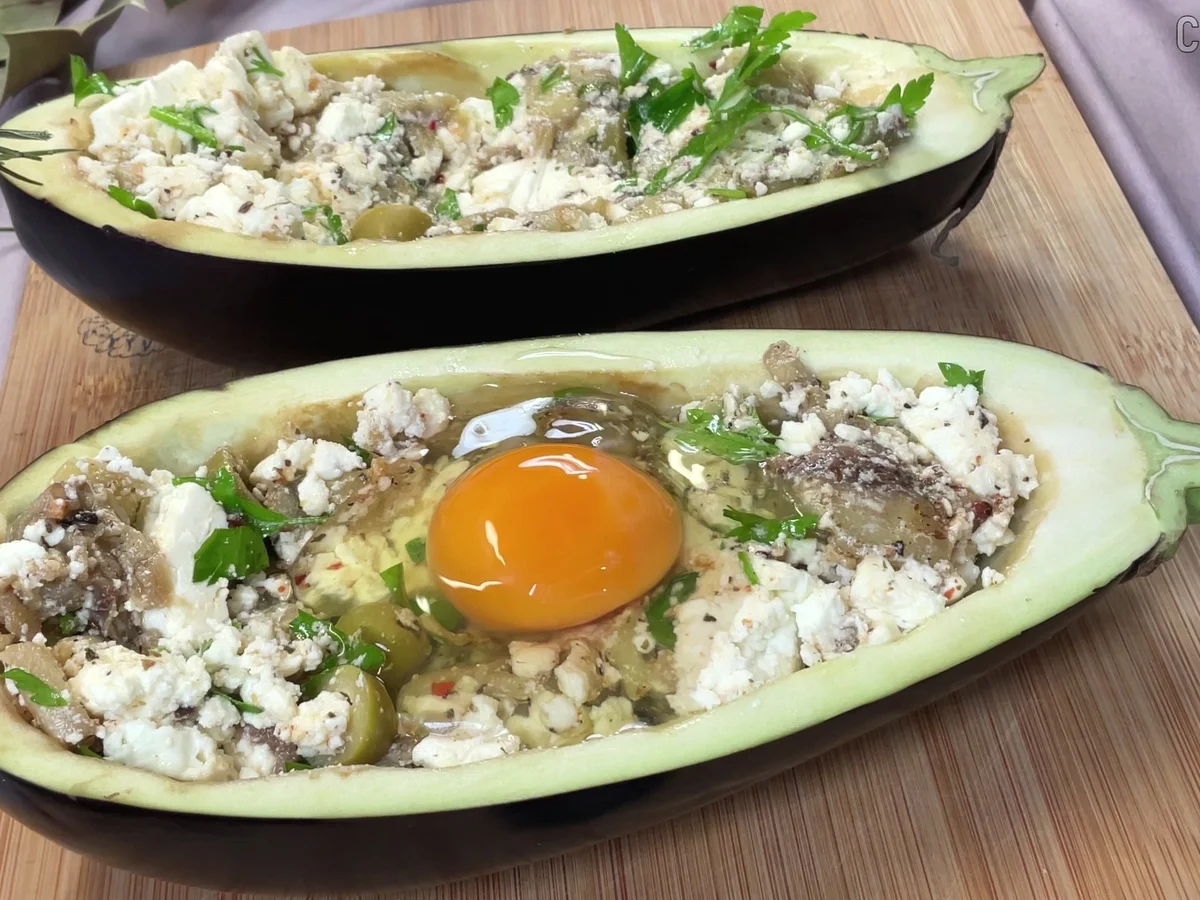 Gebackene Aubergine mit Feta und Ei - Rezept - Bild Nr. 17512