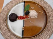 Schoko-Käse-Küchlein mit Tahini-Eis und Sesam-Crunch - Rezept - Bild Nr. 2