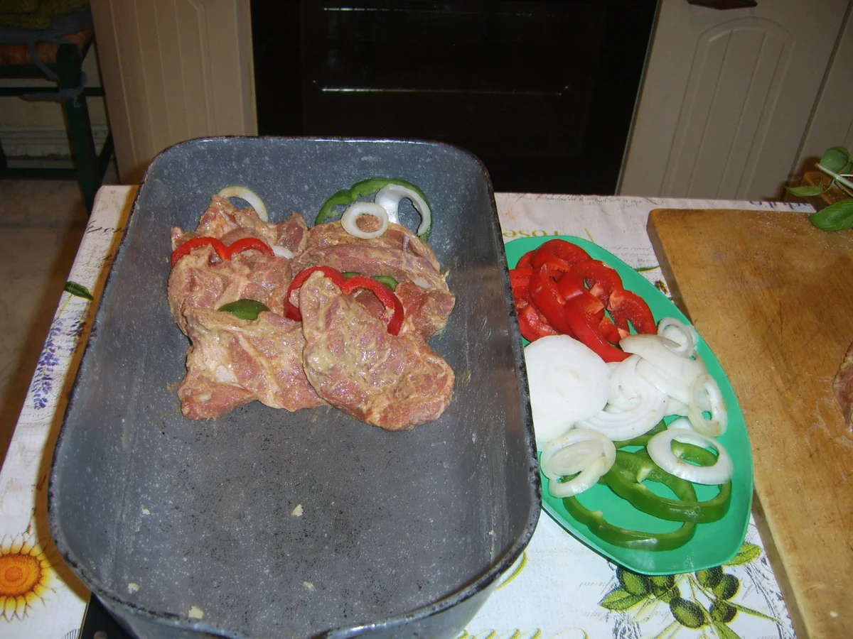 Brätelpfanne mit Zwiebel und Paprika - Rezept - Bild Nr. 5