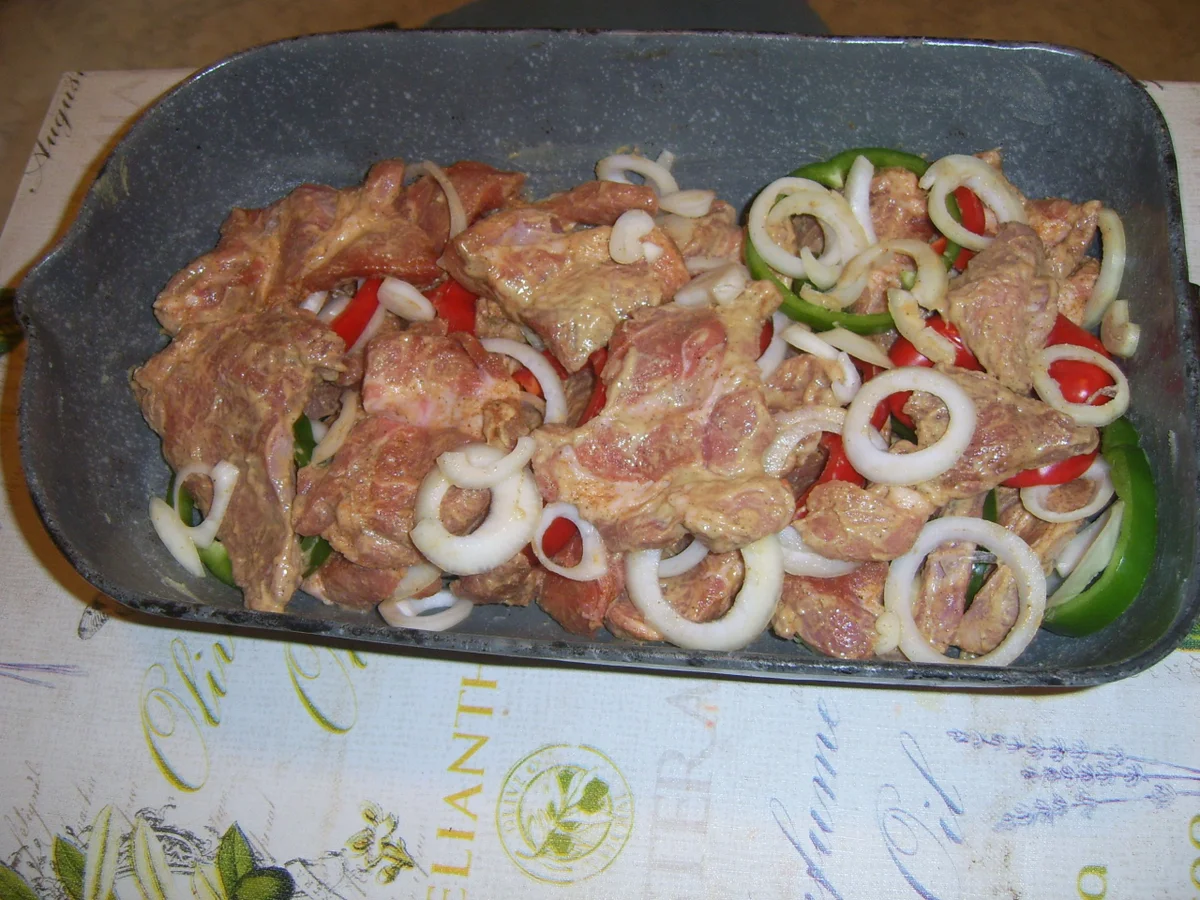 Brätelpfanne mit Zwiebel und Paprika - Rezept - Bild Nr. 6