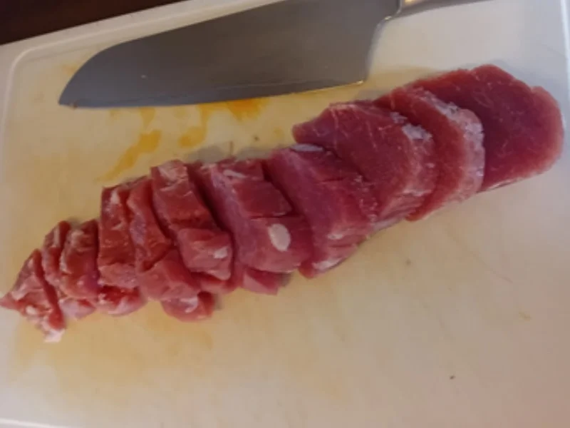 Schweinefilet-Steinpilz-Tomaten-Pfanne mit Naan Brot - Rezept - Bild Nr. 17509