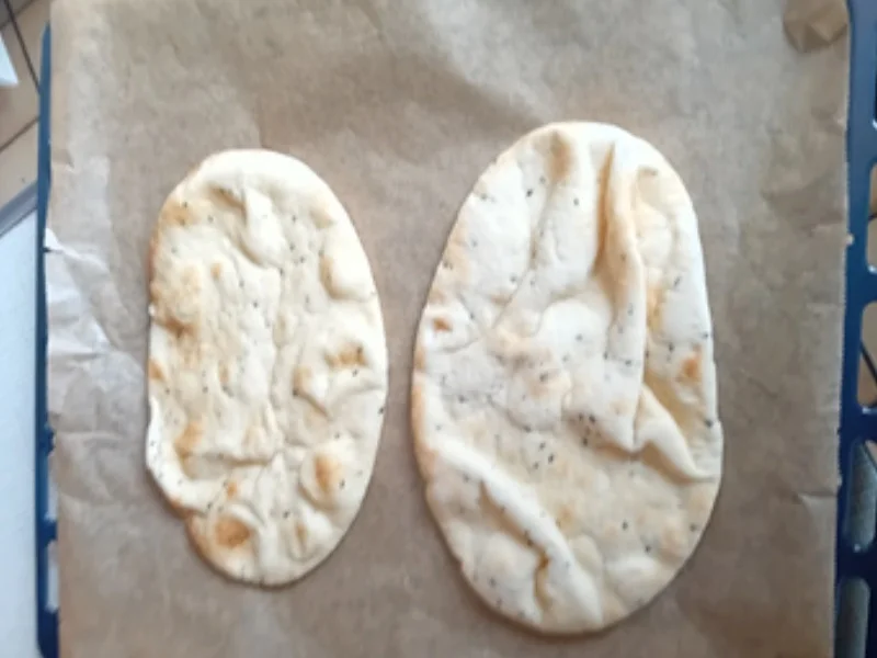 Schweinefilet-Steinpilz-Tomaten-Pfanne mit Naan Brot - Rezept - Bild Nr. 17526