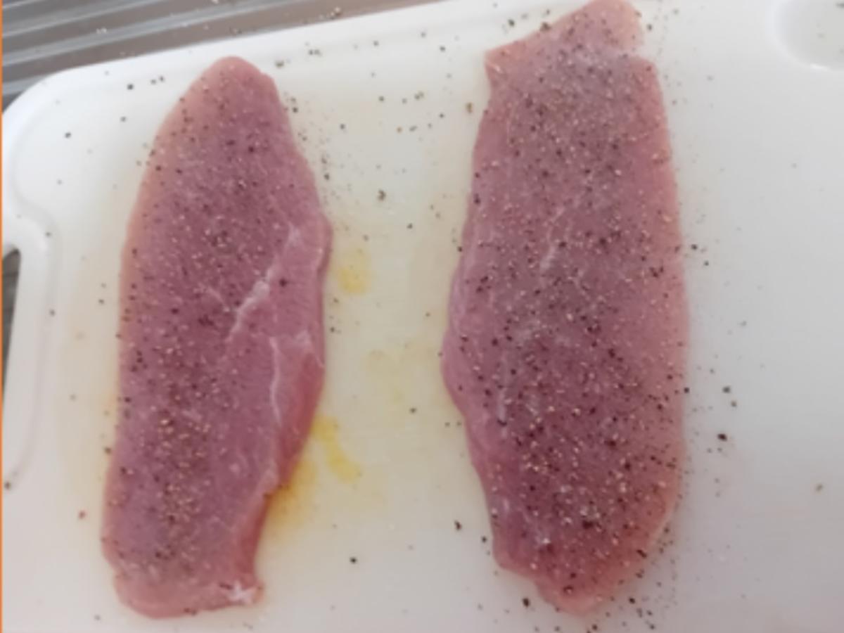 Knusper-Schnitzel mit grüner Sauce und Pellkartoffeln - Rezept - Bild Nr. 17509