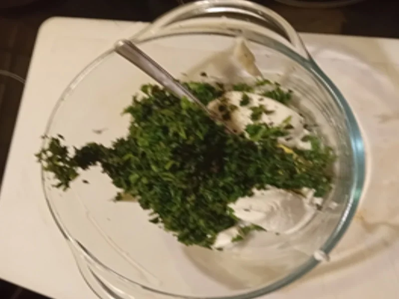 Knusper-Schnitzel mit grüner Sauce und Pellkartoffeln - Rezept - Bild Nr. 17513