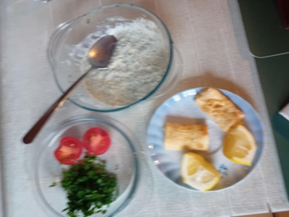 Knusper-Schnitzel mit grüner Sauce und Pellkartoffeln - Rezept - Bild Nr. 17516