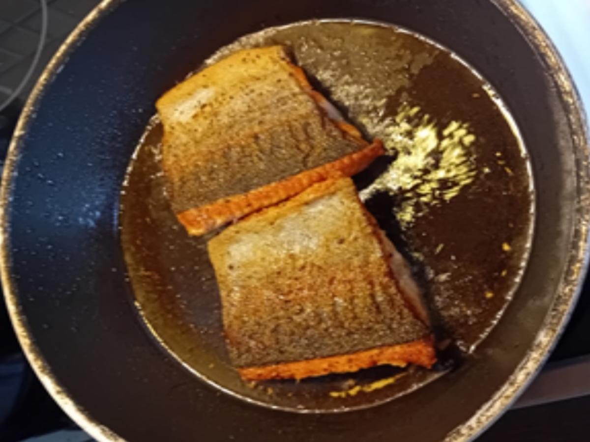 Lachs mit Zitronensauce und Reisbandnudeln - Rezept - Bild Nr. 17520