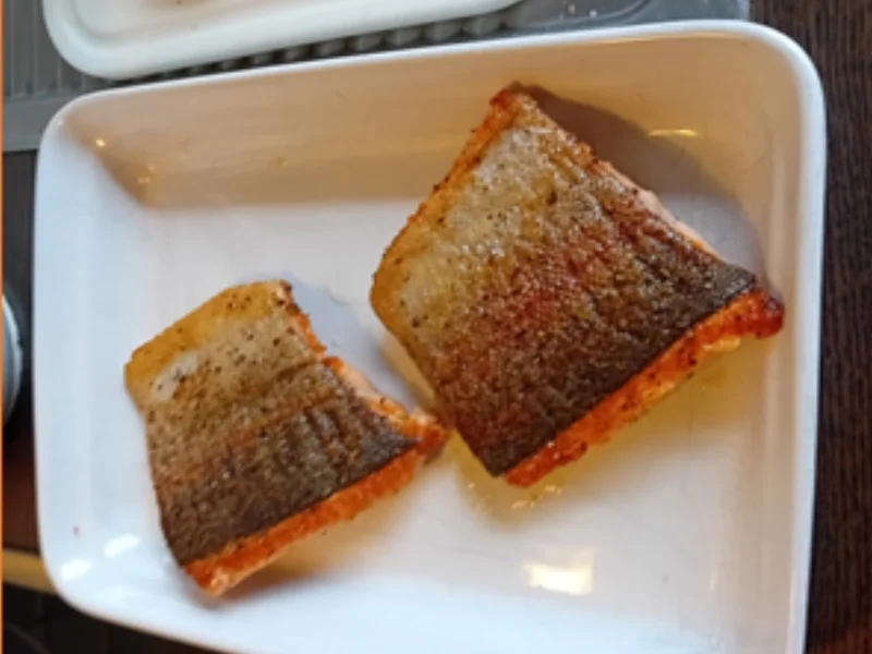 Rezept: Lachs mit Zitronensauce und Reisbandnudeln Bild Nr. 17521 Lachs mit Zitronensauce und Reisbandnudeln - Rezept - Bild Nr. 17521