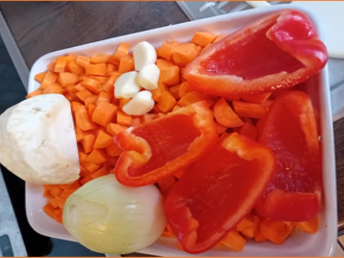 Möhren-Creme-Suppe mit Hackfleischbällchen - Rezept - Bild Nr. 7