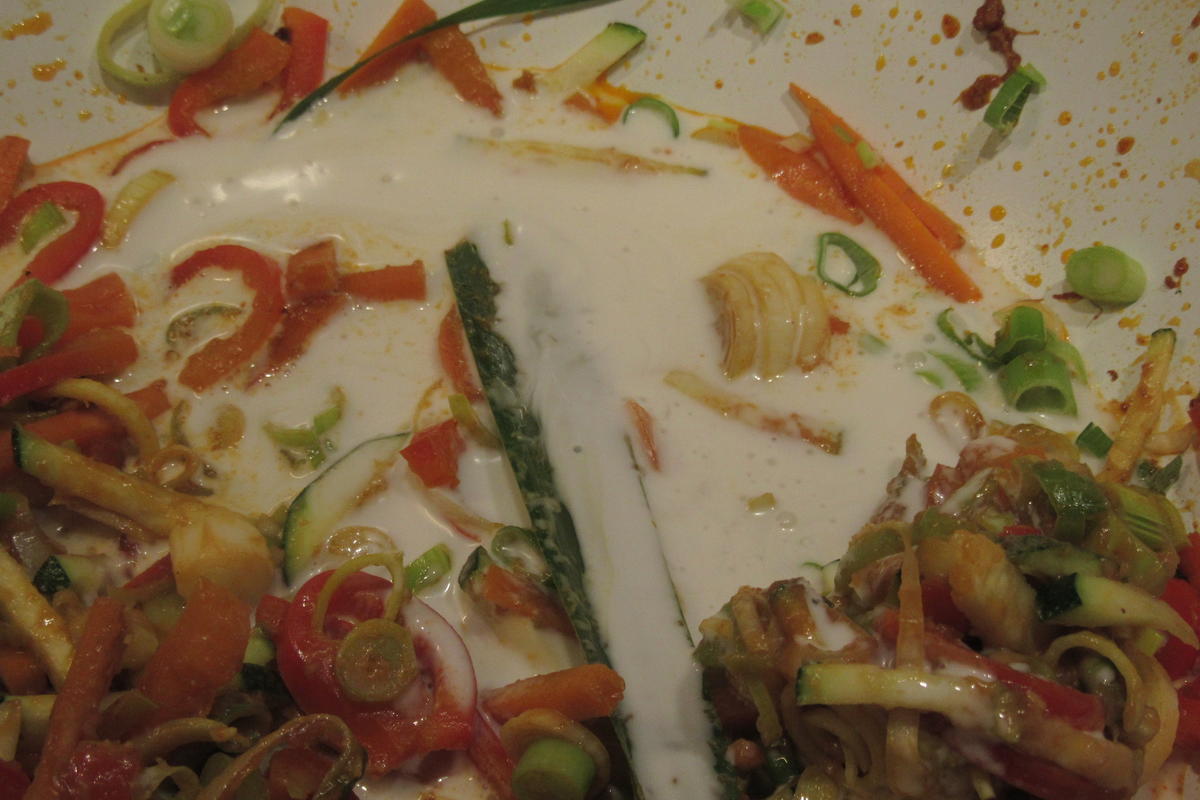 Geflügel: Thai-Curry mit Hühnerfleisch - Rezept - Bild Nr. 17521
