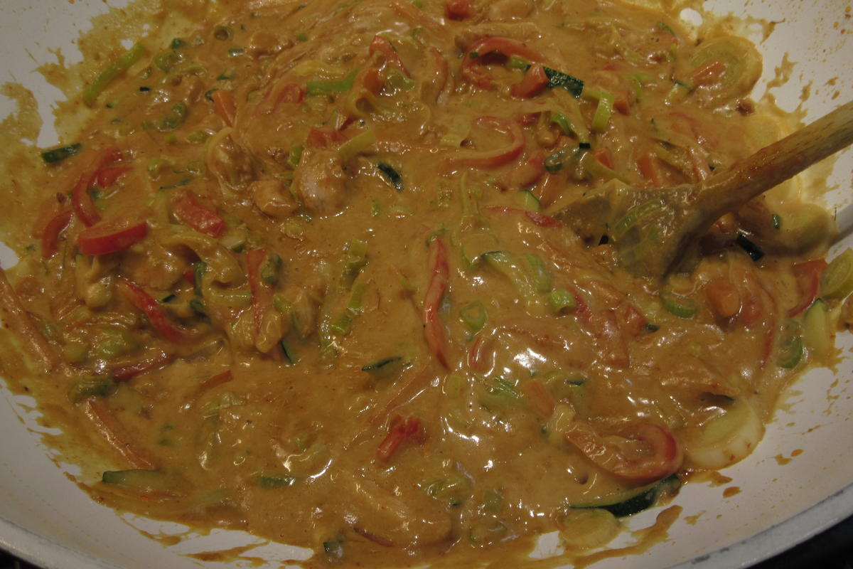 Geflügel: Thai-Curry mit Hühnerfleisch - Rezept - Bild Nr. 17522