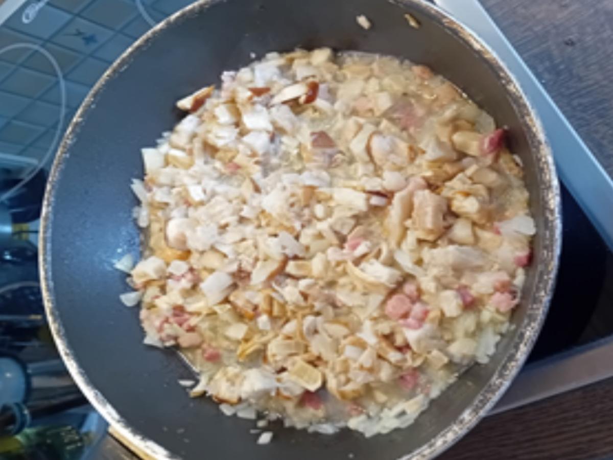 Asiatisch gewürzte Rahmsteinpilze mit Reisbandnudeln in Zitronensauce - Rezept - Bild Nr. 6