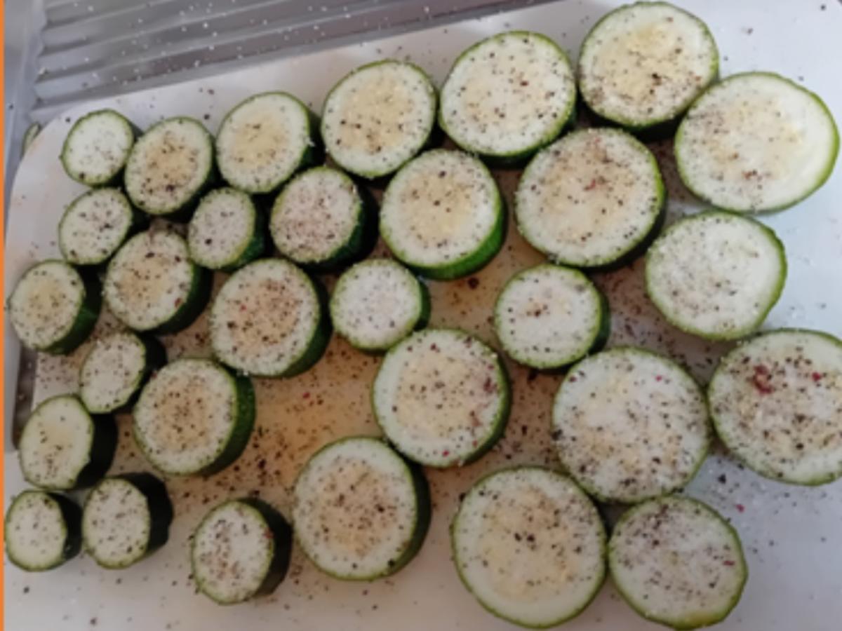 Zucchini-Schnitzelchen mit Djuvec-Reis - Rezept - Bild Nr. 17518