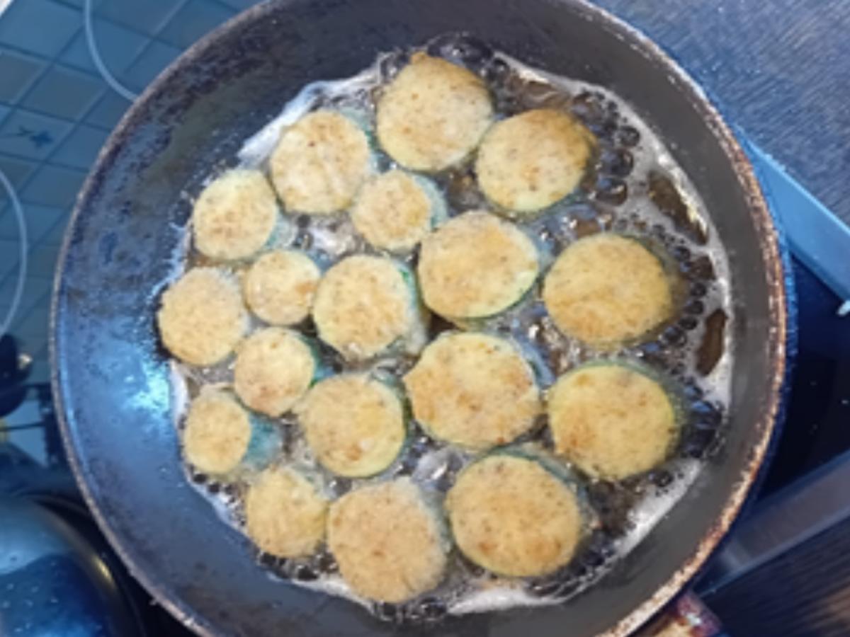Zucchini-Schnitzelchen mit Djuvec-Reis - Rezept - Bild Nr. 17521
