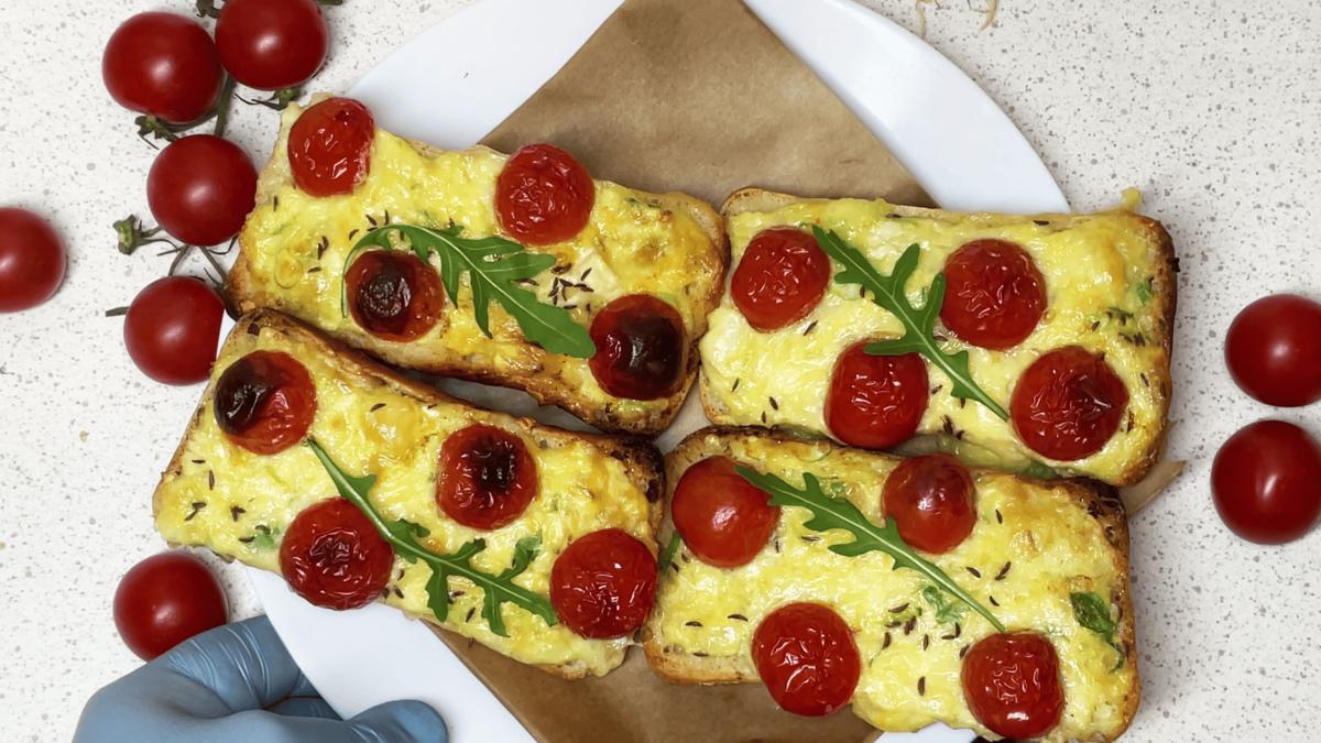 Gebackene Brie- Kümmelbrötchen mit Cherry - Rezept - Bild Nr. 17515
