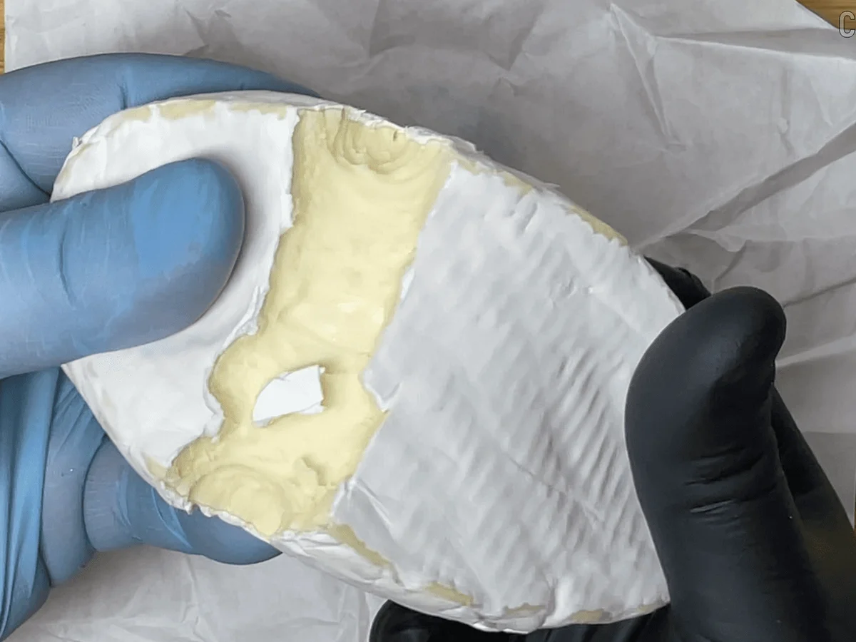 Gebackene Brie- Kümmelbrötchen mit Cherry - Rezept - Bild Nr. 17517