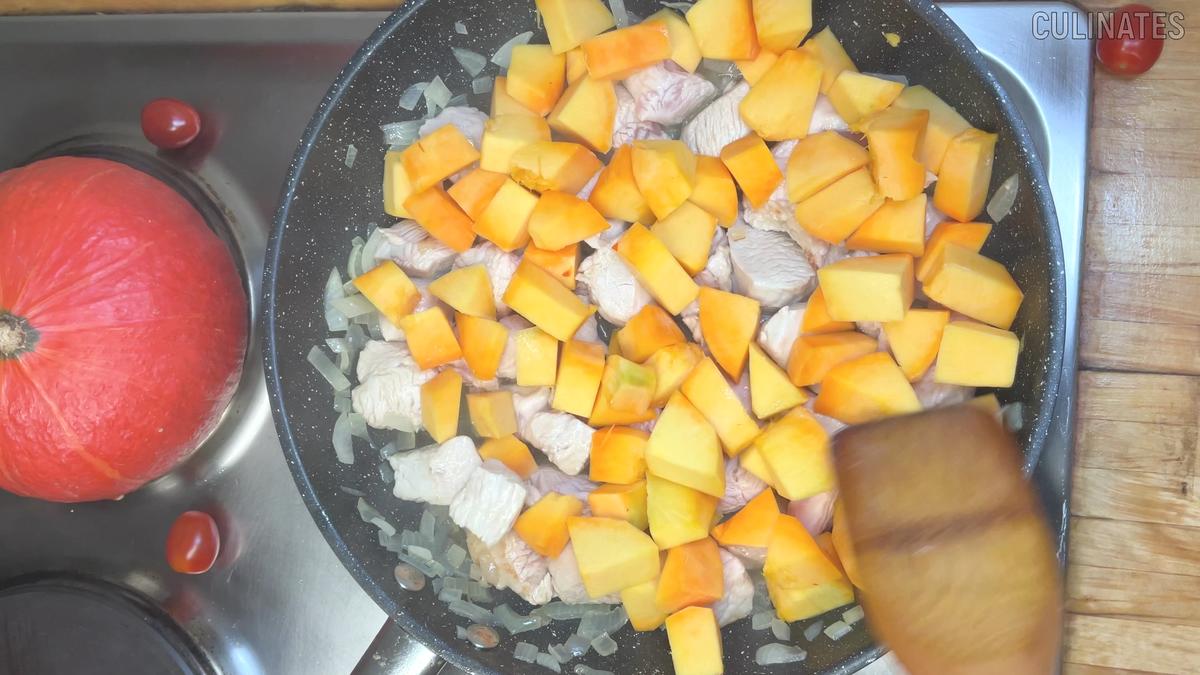 Rezept: Kürbis Rezept. Cremiges Hähnchen mit Kürbis Bild Nr. 17521 Kürbis Rezept. Cremiges Hähnchen mit Kürbis - Rezept - Bild Nr. 17521