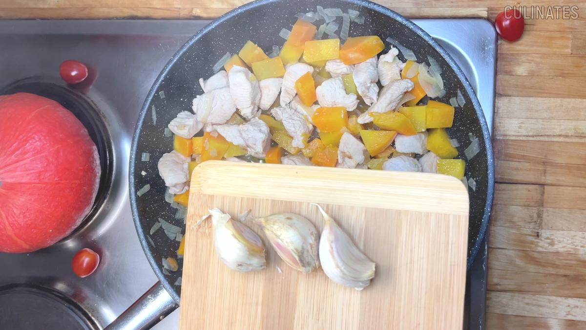 Rezept: Kürbis Rezept. Cremiges Hähnchen mit Kürbis Bild Nr. 17522 Kürbis Rezept. Cremiges Hähnchen mit Kürbis - Rezept - Bild Nr. 17522