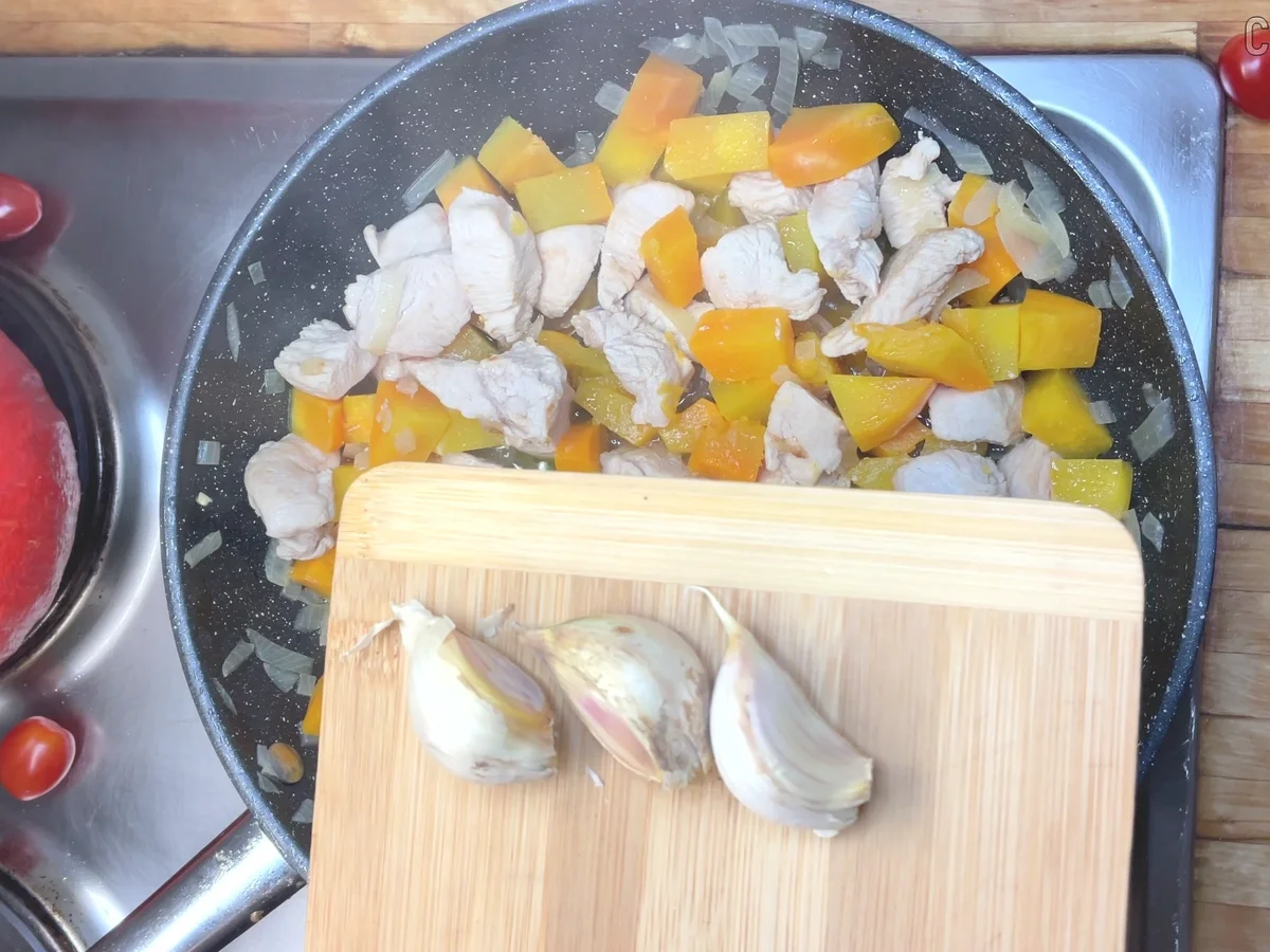 Rezept: Kürbis Rezept. Cremiges Hähnchen mit Kürbis Bild Nr. 17522 Kürbis Rezept. Cremiges Hähnchen mit Kürbis - Rezept - Bild Nr. 17522