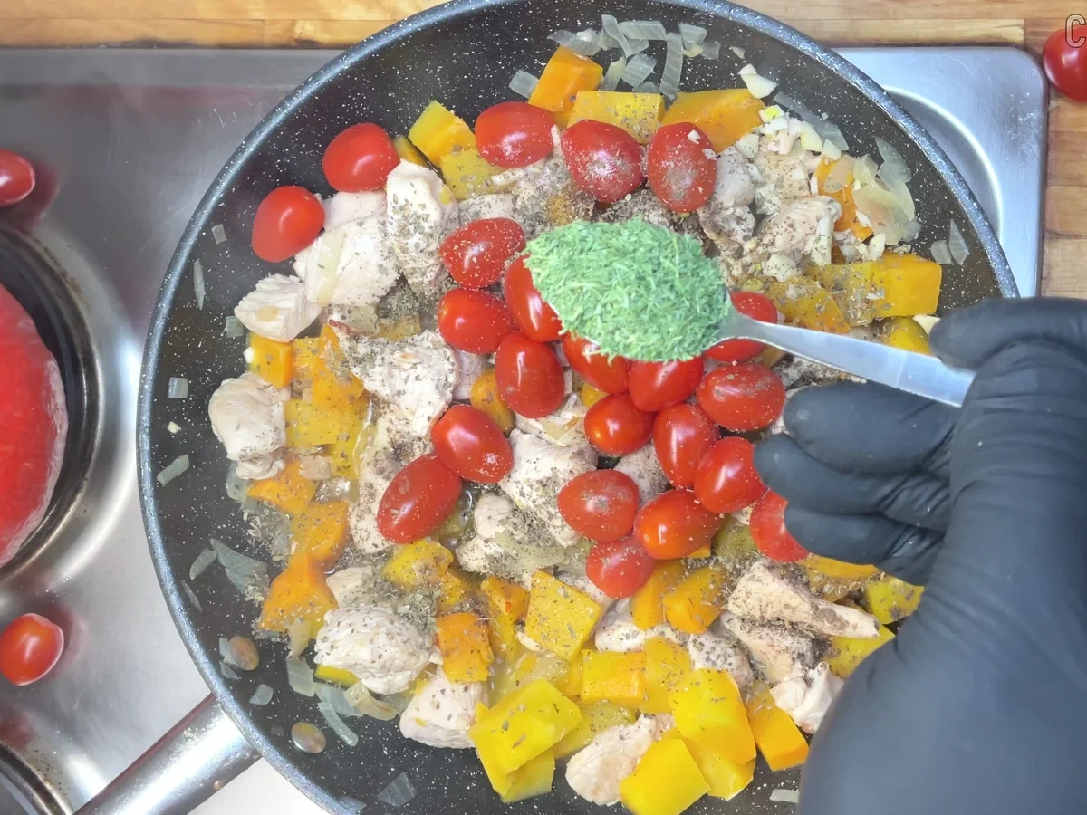 Rezept: Kürbis Rezept. Cremiges Hähnchen mit Kürbis Bild Nr. 17525 Kürbis Rezept. Cremiges Hähnchen mit Kürbis - Rezept - Bild Nr. 17525