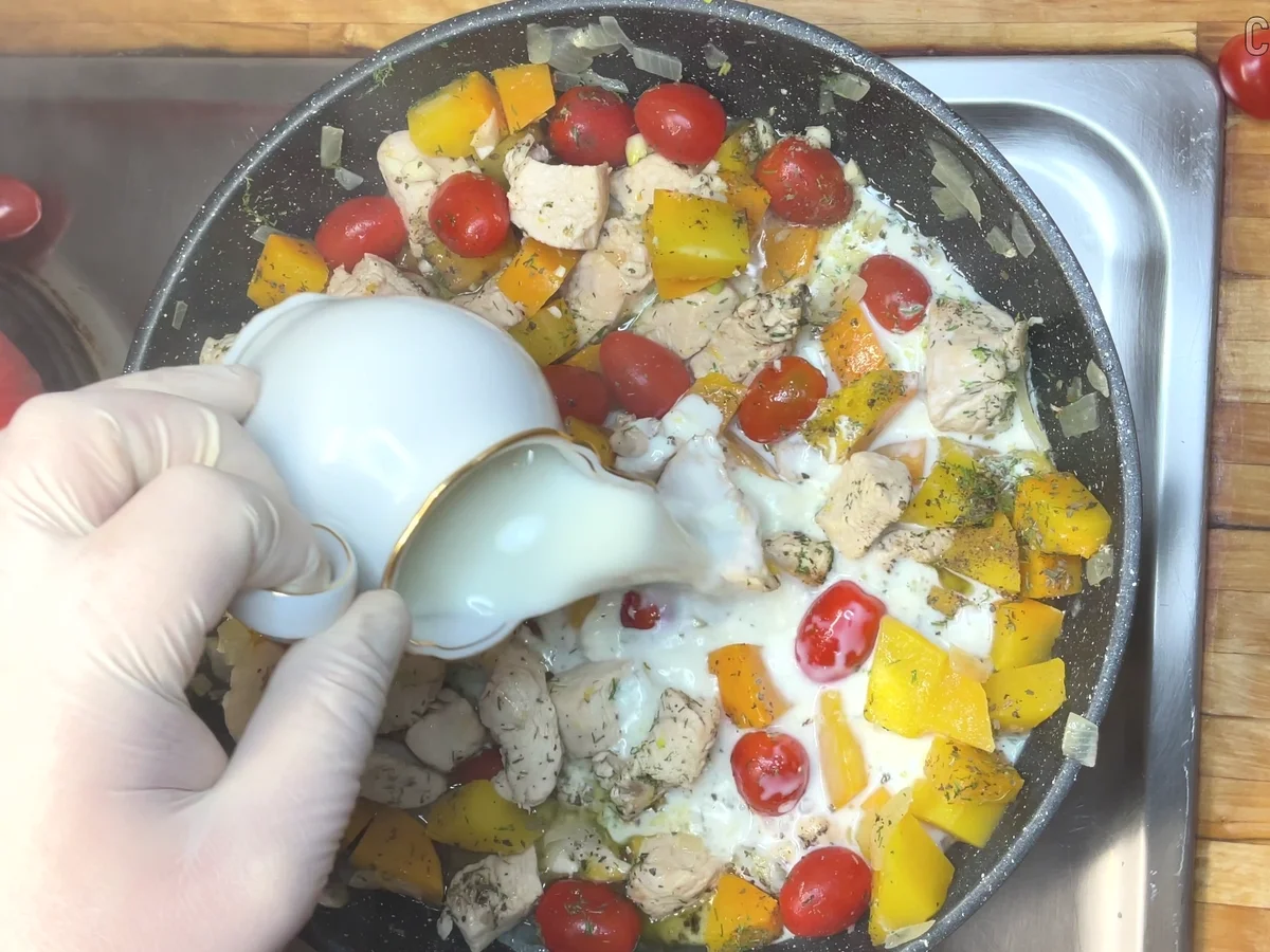 Rezept: Kürbis Rezept. Cremiges Hähnchen mit Kürbis Bild Nr. 17526 Kürbis Rezept. Cremiges Hähnchen mit Kürbis - Rezept - Bild Nr. 17526