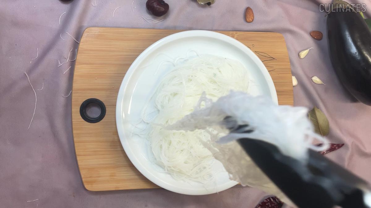 Honig-Knoblauch-Lachs mit Reisnudeln - Rezept - Bild Nr. 17530